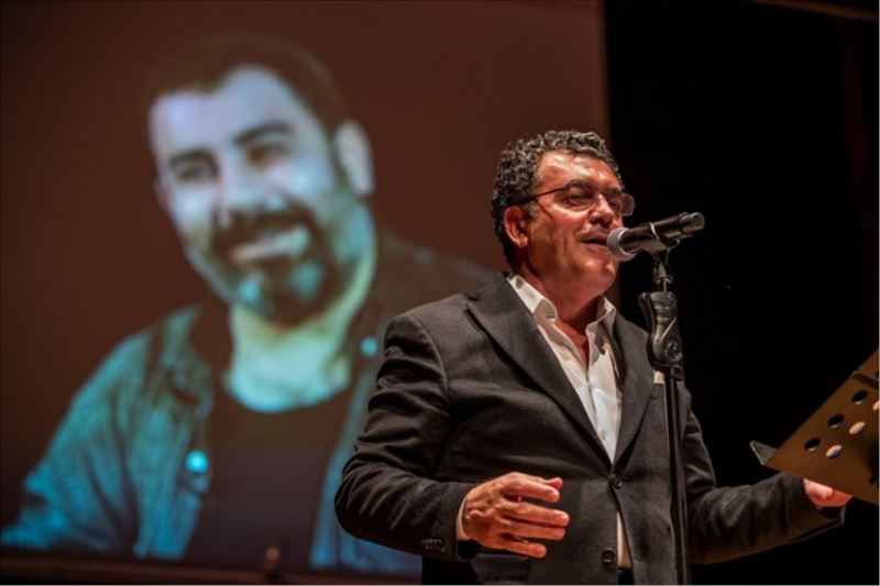 “Ahmet Kaya’nın değil koca bir ülkenin hikayesi”