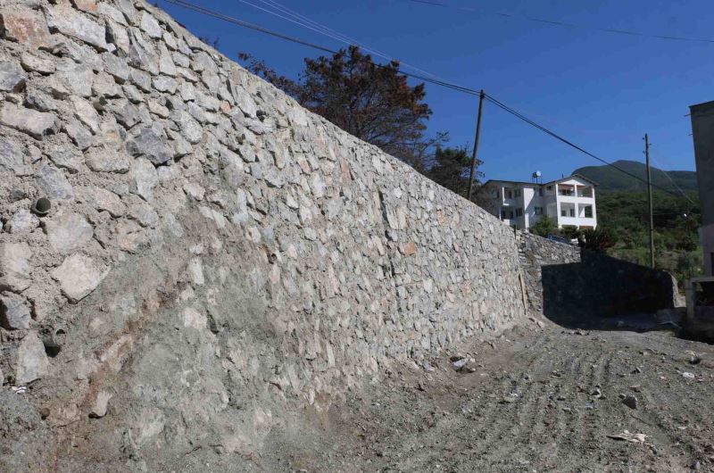AKARCA MAHALLESİ’NDEKİ ÇALIŞMALAR TAMAMLANDI