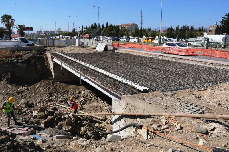 HBB’NİN YOL ÇALIŞMALARI TRAFİĞİ RAHATLATIYOR