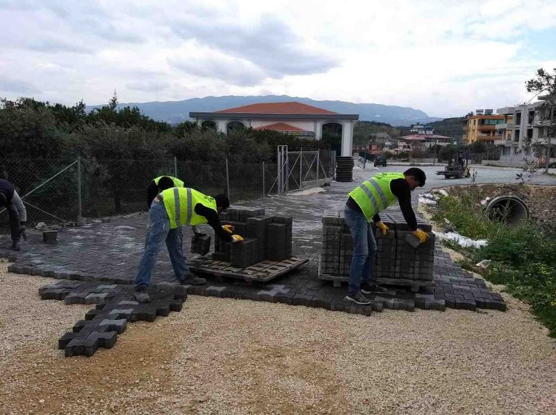 HBB 8 AYDA 456 BİN METREKARE PARKE YOL DÖŞEDİ