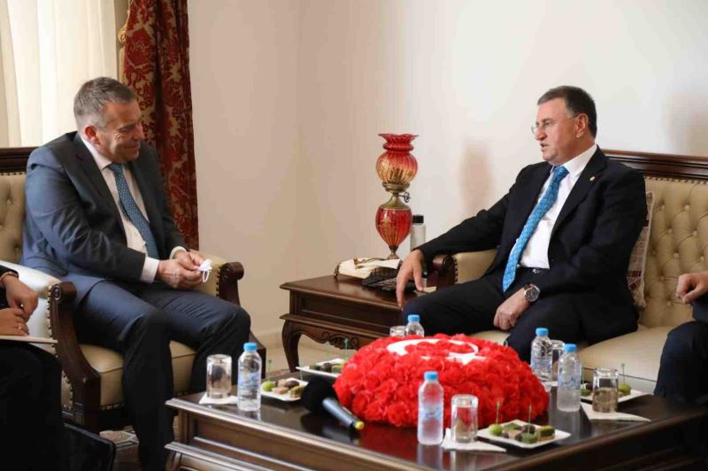SLOVENYA BÜYÜKELÇİSİ SELİGO’DAN SAVAŞ’A ZİYARET
