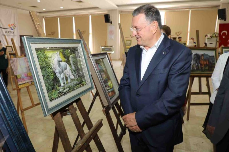 BAŞKAN SAVAŞ HATMEK KURSİYERLERİ SERGİSİNİN AÇILIŞINI YAPTI