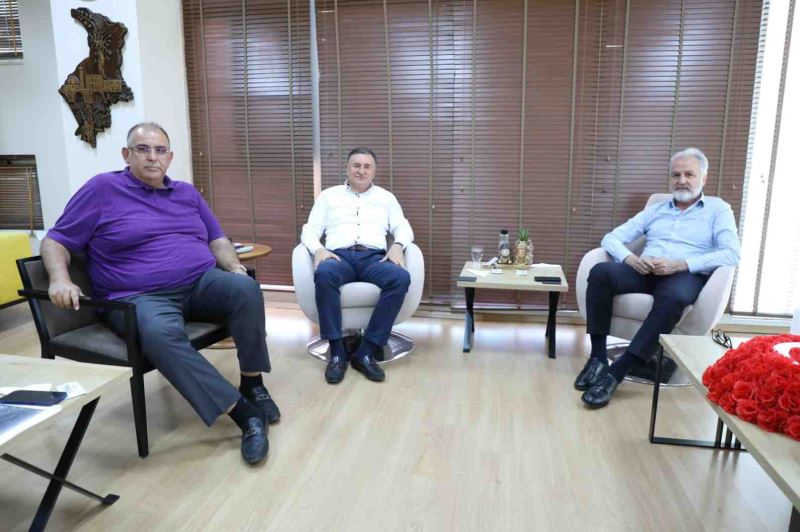BAŞKAN SAVAŞ’IN TÜRK SPORUNA KATKISI SÜRÜYOR