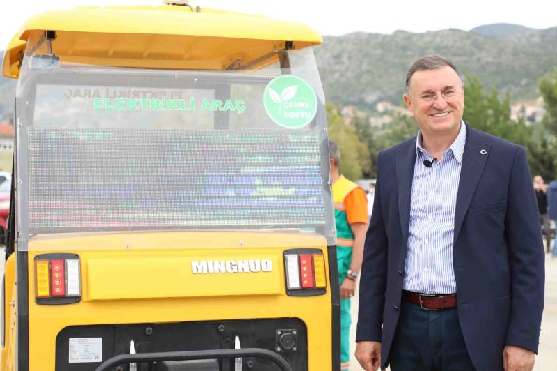 HATAY PARKLARINI ELEKTRİKLİ ARAÇLAR TEMİZLEYECEK