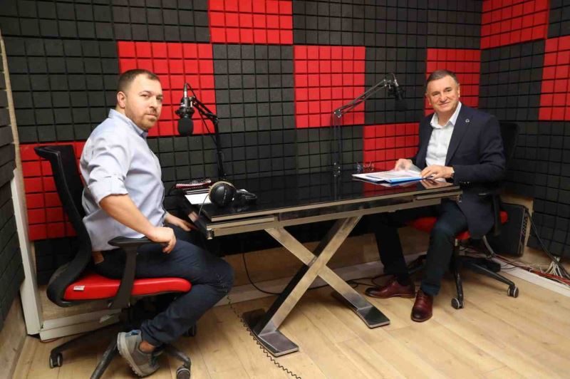 HBB BAŞKANI SAVAŞ RADYO PROGRAMINDA SORULARI YANITLADI