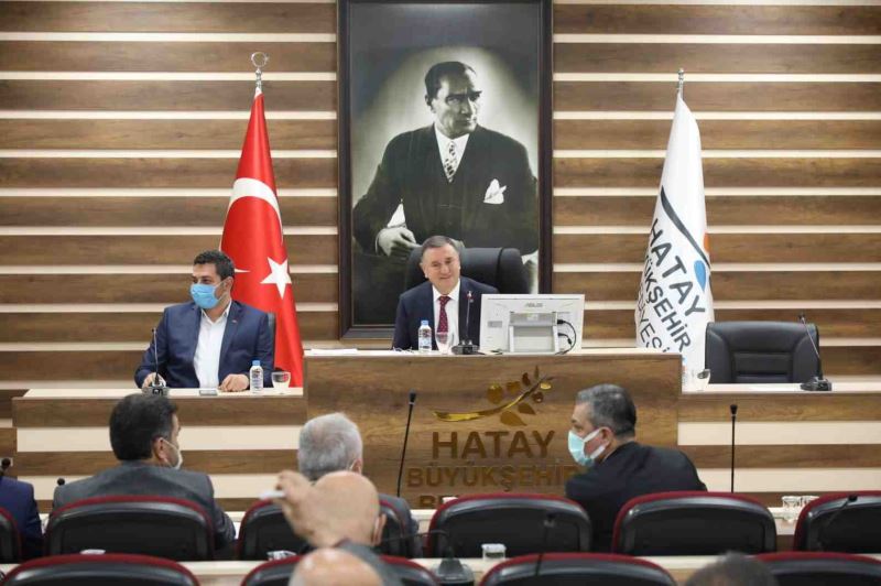 SAVAŞ: TAŞTAN SES GELİYOR AMA BAKANLIKLARDAN SES GELMİYOR