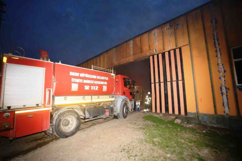 HASSA’DAKİ YANGIN KISA SÜREDE SÖNDÜRÜLDÜ