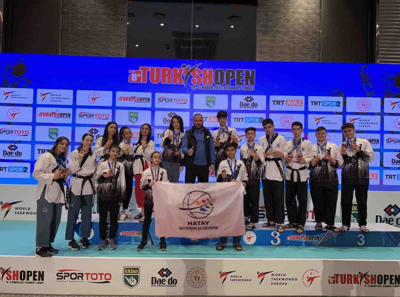 HATAYLI TAEKWONDOCULAR TURNUVAYA DAMGA VURDU