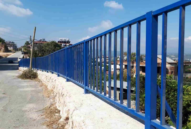 BÜYÜKŞEHİR KORKULUK ÇALIŞMALARINA DEVAM EDİYOR