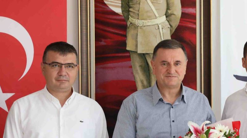 KAHRAMAN İTFAİYECİLERDEN BAŞKAN SAVAŞ’A ZİYARET