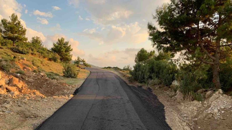HBB BETON ASFALT ÇALIŞMALARIYLA ULAŞIMI RAHATLATIYOR