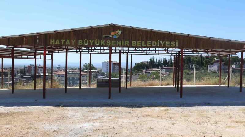 MEZARLIKLARA BÜYÜKŞEHİR ELİ DEĞİYOR