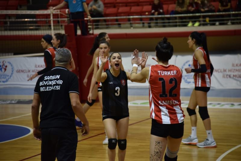 ANAKENT VOLEYBOL TAKIMI ASTOR’U 3-1 YENDİ
