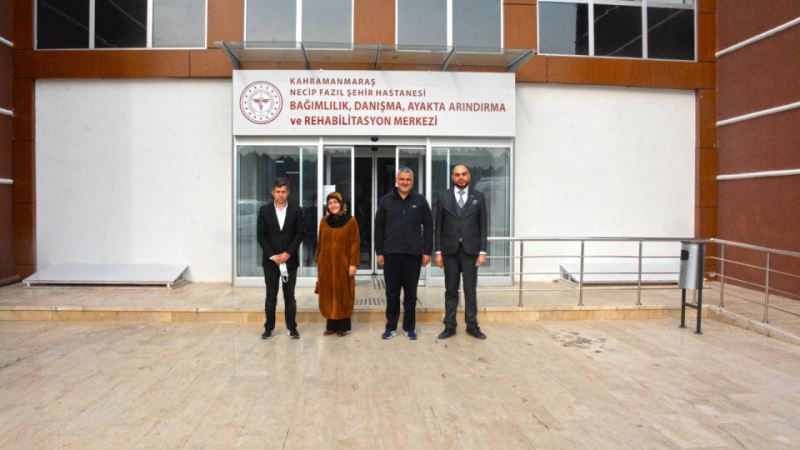 Bağımlılıkla Mücadeleye Kitapla Terapi