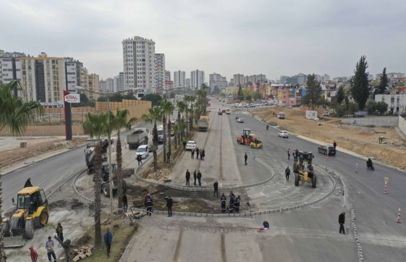 Büyükşehir, trafiğin sıkıştığı 26 noktada çalışma yapıyor