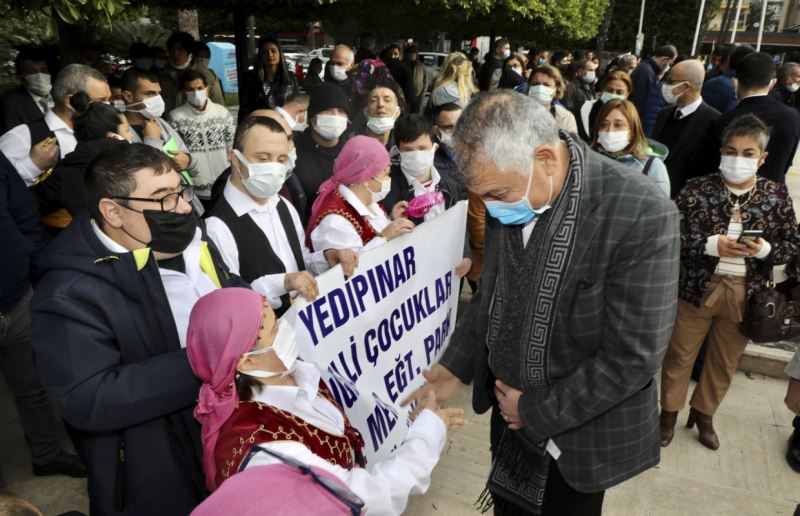 Zeydan Karalar, “Şehirler daha ulaşılabilir olmalı, boş engelli kadroları doldurulmalı.”