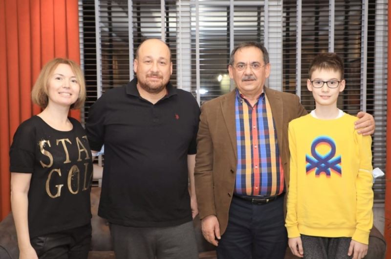 Hediyeler Başkan Demir’den