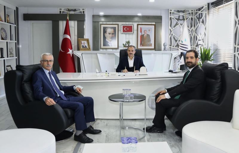 ALEVİ KANAAT ÖNDERLERİNDEN, BAŞKANIMIZA ZİYARET
