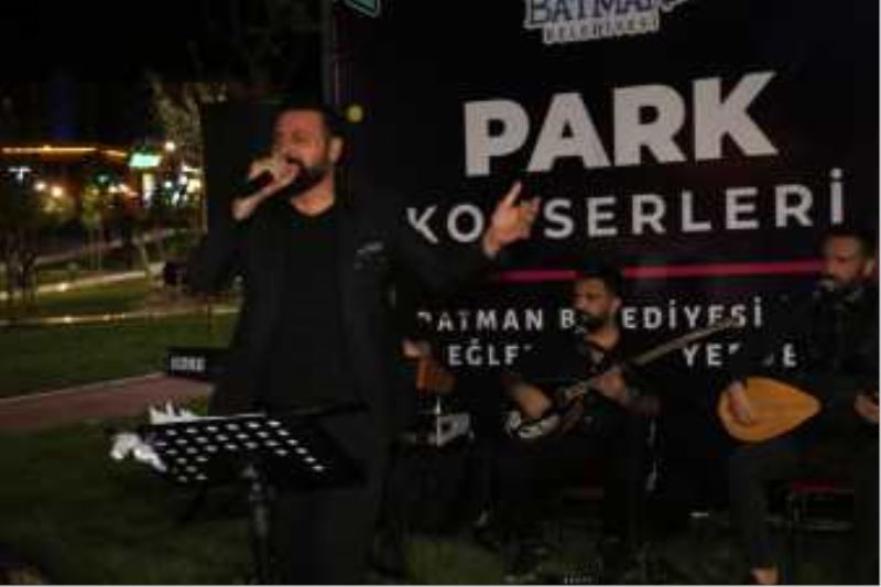 PARK KONSERLERİNE BÜYÜK İLGİ