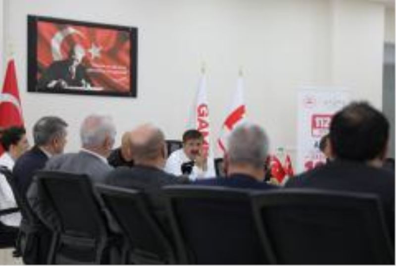 Vali/Belediye Başkan V. Sarıibrahim, Basın Mensuplarıyla Bir Araya Gelerek Önemli Açıklamalarda Bulundu.