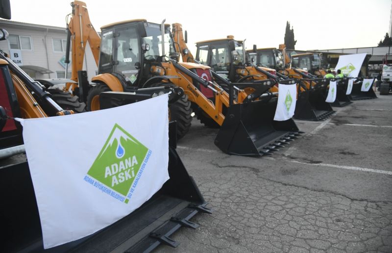 ASKİ 2 yılda 87 adet iş makinesi satın alarak, kiralık araç maliyetini düşürüyor