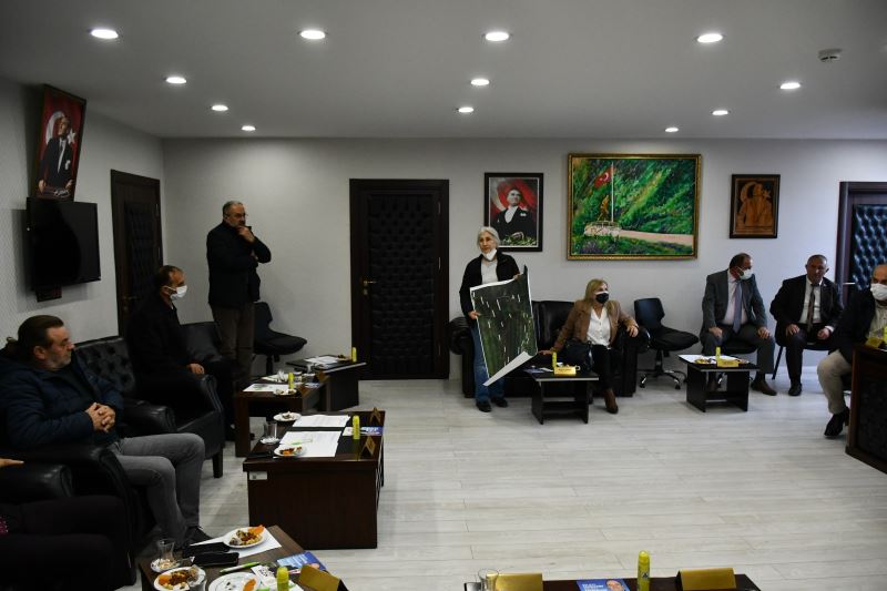 BAŞKAN ELÇİN, ‘YEŞİL ARTVİN DERNEĞİNİN YANINDAYIZ’