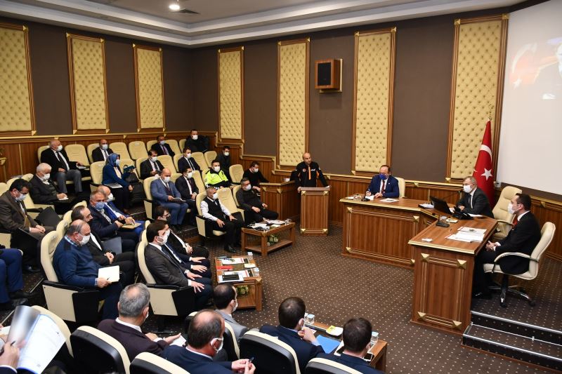 BAŞKAN ELÇİN, KIŞ TEDBİRLERİ KOORDİNASYON KURULU TOPLANTISINA KATILDI