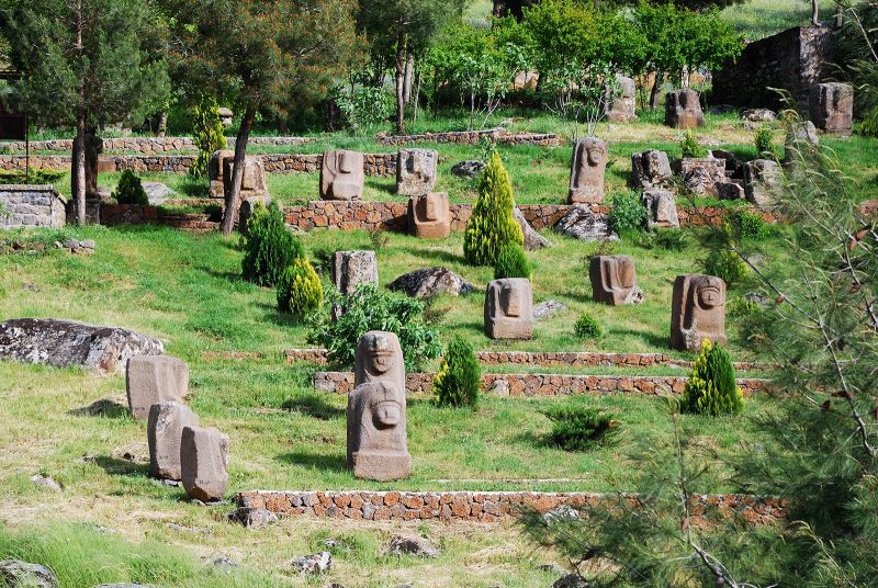 YESEMEK HEYKEL ATÖLYESİ’NDE 31 YIL SONRA ARKEOLOJİK KAZILAR TEKRAR BAŞLADI