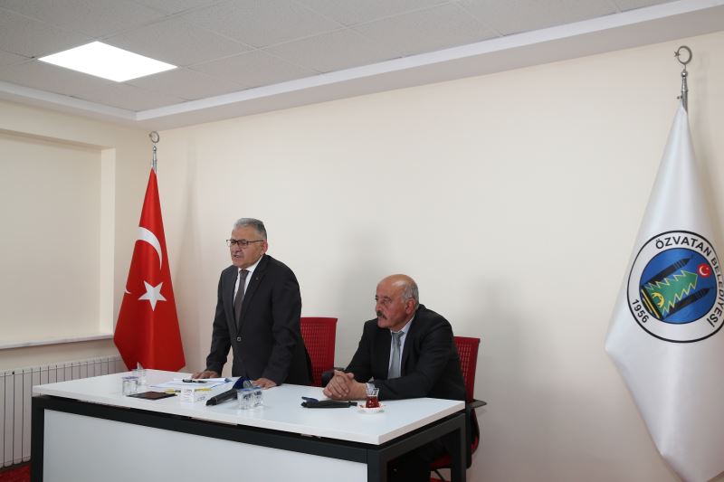Başkan Büyükkılıç İlçe Ziyaretlerine Özvatan ile Devam Etti