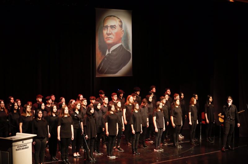 ATATÜRK, EBEDİYETE YOLCULUĞUNUN 83. YIL DÖNÜMÜNDE ANILDI