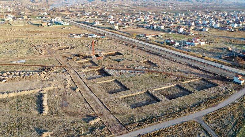 AKSARAY’DA SOSYAL KONUTLAR İÇİN İLK ADIM ATILDI