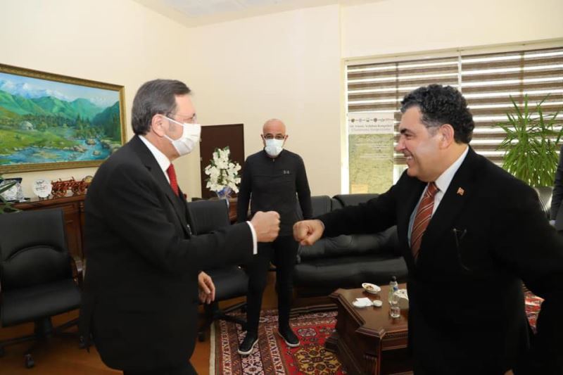 ARDAHAN ÜNİVERSİTESİ’NİN 2021-2022 AKADEMİK YIL AÇILIŞI VE FAHRİ DOKTORA TEVCİH TÖRENİ TOBB BAŞKANI RIFAT HİSARCIKLIOĞLU’NUN KATILIMI İLE GERÇEKLEŞTİ.