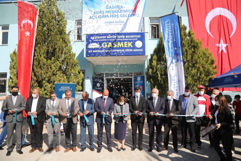 ŞAHİN: AMACIMIZ, MESLEKİ VE ÖRGÜN EĞİTİMİ KIRSAL MAHALLELERE YAYARAK FIRSAT EŞİTLİĞİ SAĞLAMAK