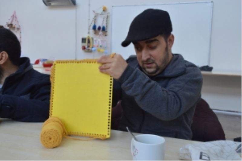 DBB’nin kursuyla engelini aşıyor