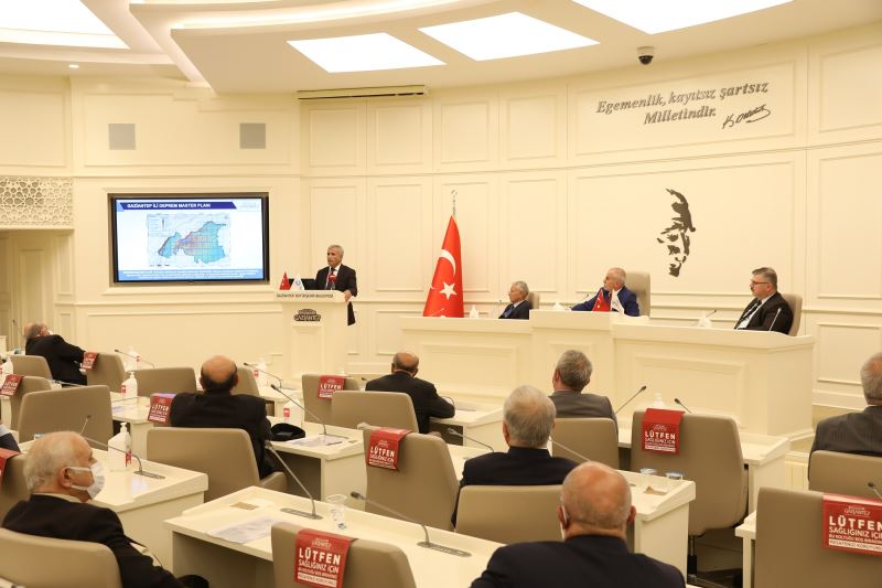 KENT KONSEYİ GENEL KURULU’NDA BÜYÜKŞEHİR PLANLAR VE ETKİNLİKLER HAKKINDA BİLGİ VERDİ