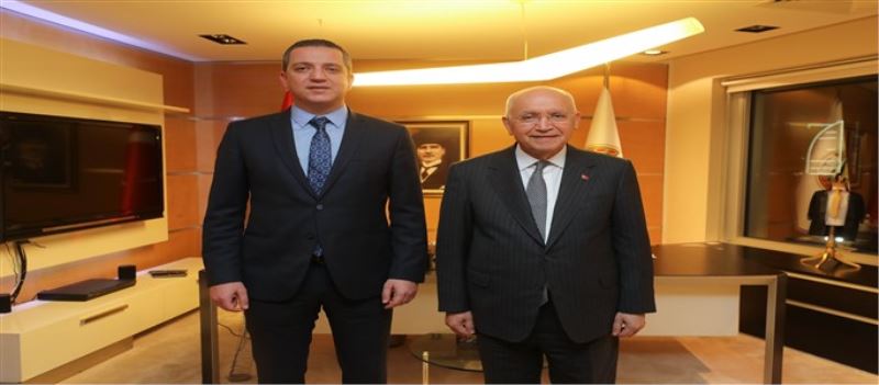 Yaşar’dan Erinç Sağkan’a Hayırlı Olsun Ziyareti