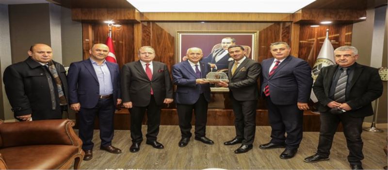 Başkan Yaşar, Tarsusluları Ağırladı