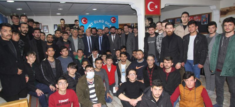 BELEDİYE BAŞKANIMIZDAN ÜLKÜ OCAKLARINA ZİYARET
