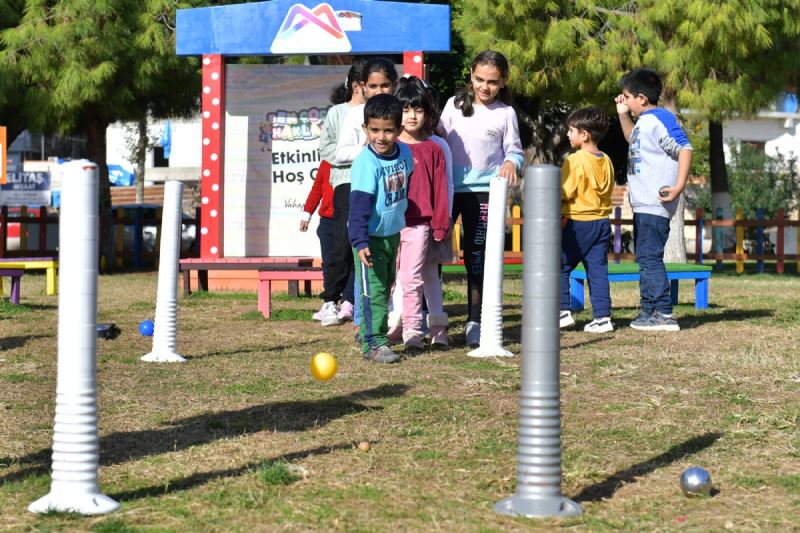 Mersin Büyükşehir’den Çocuklar İçin “Bocce” Aktivitesi