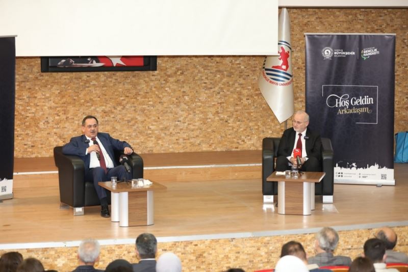 BAŞKAN DEMİR, ÜNİVERSİTE ÖĞRENCİLERİYLE BULUŞTU