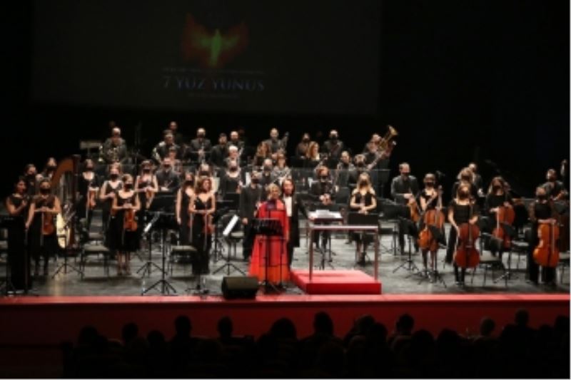 YUNUS’UN ŞEHRİNDE 7 YÜZ YUNUS DÜNYA PRÖMİYERİ YAPTI