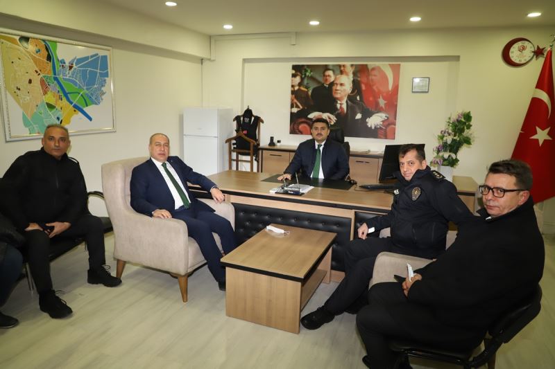 Kaymakam / Belediye Başkan V. Mehmet Tunç, Yeni Yılda Görevleri Başında Bulunan Personelleri Ziyaret Etti.