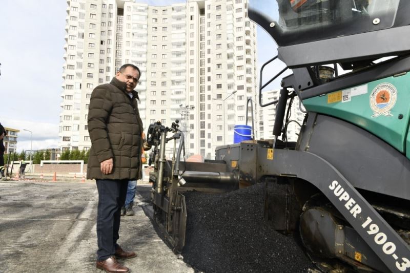 Büyükşehir yaptığı yollarla rekor yeniledi