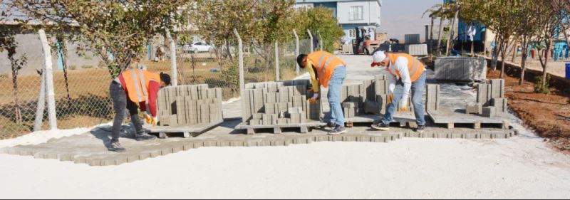 700 bin Metrekare Parke Taşı Döşemesi Yapıldı