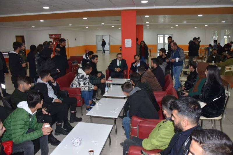 Başkan Geylani, Üniversite Öğrencileri İle Bir Araya Geldi