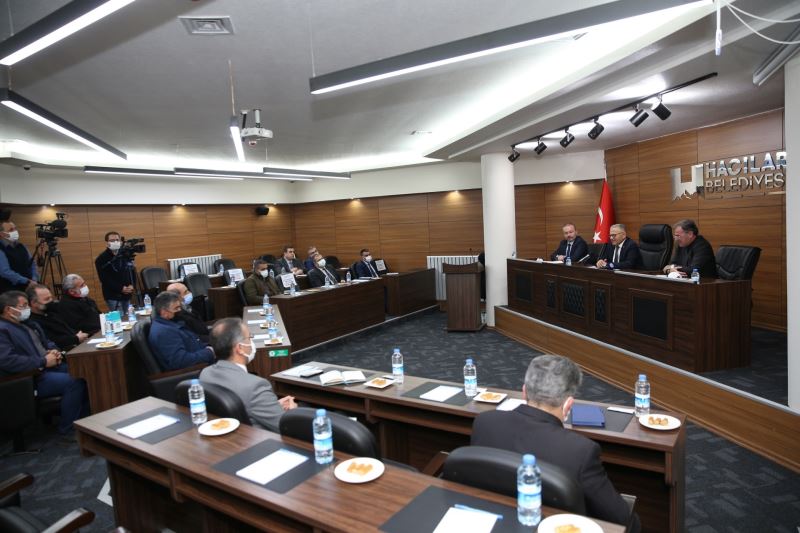 Başkan Büyükkılıç, 2021’de 16 İlçeyi 80 Kez Ziyaret Etti