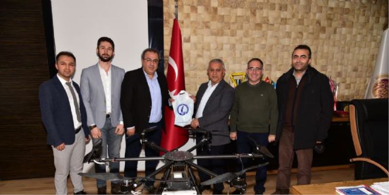 AKÜ DRONE TAKIMINDAN BAŞKAN ZEYBEK´E ZİYARET