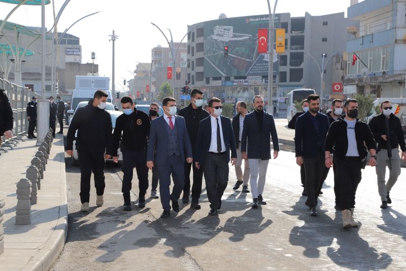 Kaymakam / Belediye Başkan V. Mehmet Tunç, Teröre Hayır Yürüyüşünün Yapılacağı Alanda İncelemelerde Bulundu.
