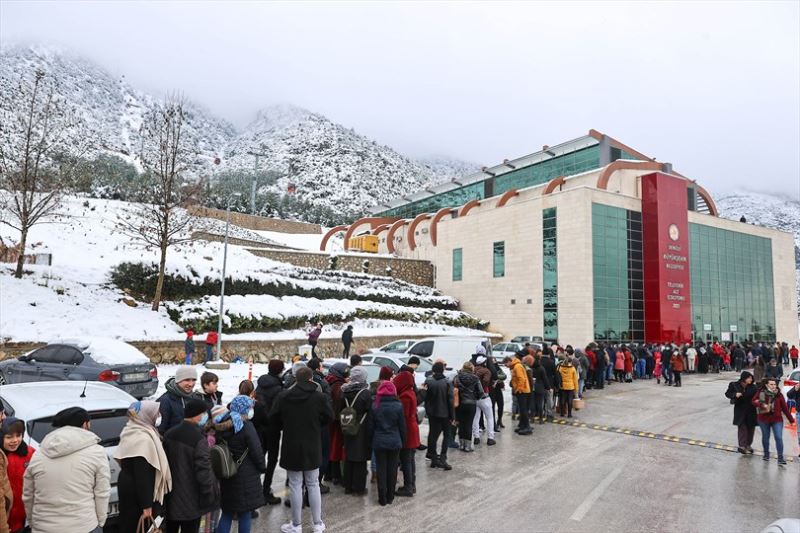 BİNLER BAĞBAŞI YAYLASI’NA AKIN ETTİ