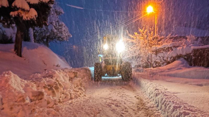 Kar Kalınlığı 1 Metreyi Buldu: Çalışmalar Sürüyor
